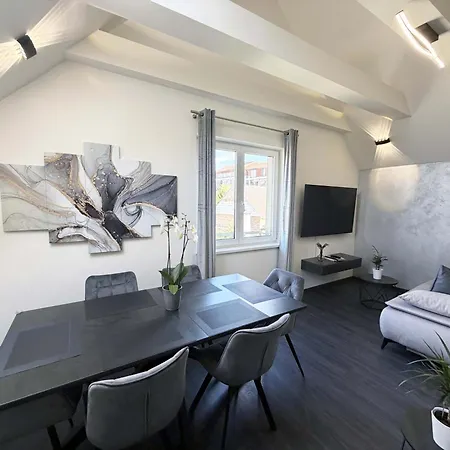 Loft Mikulin *
